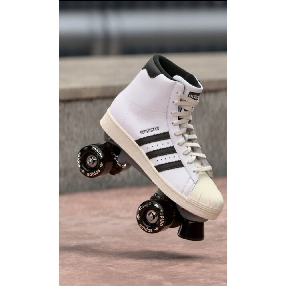 adidas Womens Sz 7.5 Superstar 82 Skate Leather Roller Skates White Black JS4038 - Picture 2 of 9